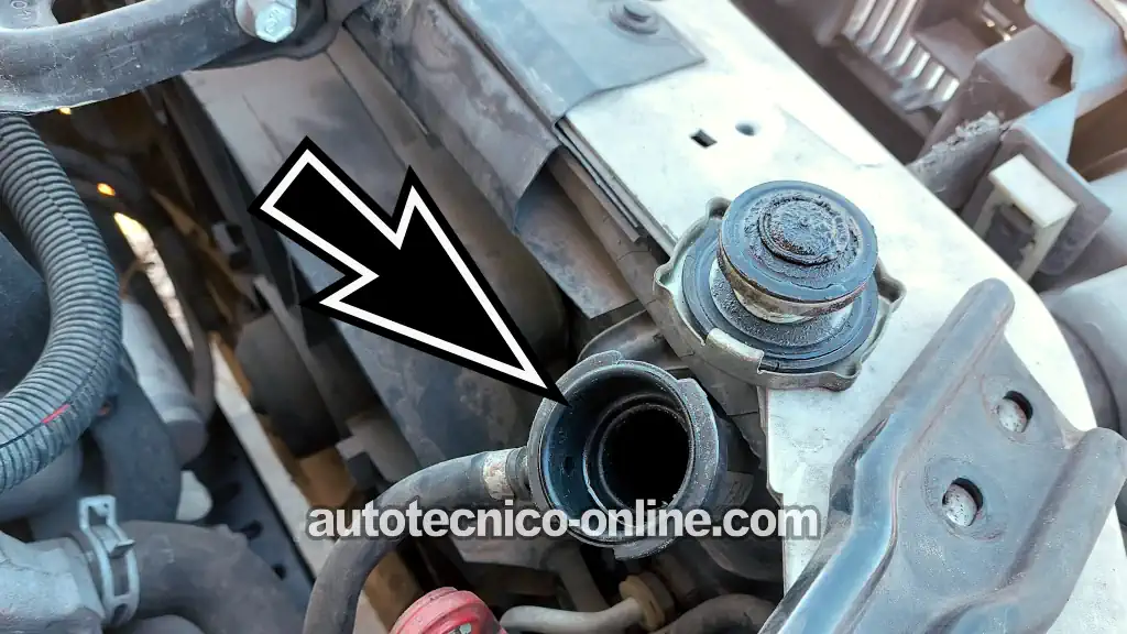 Refrigerante Que Sale Expulsado Por El Radiador Abierto. Cómo Verificar Un Empaque De Cabeza Quemado (1999, 2000, 2001, 2002, 2003, 2004 3.4L V6 Oldsmobile Alero)