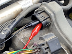 Cómo Probar El Cuerpo Del Acelerador Electrónico (2005-2006 2.2L Chevrolet Cobalt) Cómo Probar El Cuerpo Del Acelerador Electrónico (2005-2006 2.2L Chevrolet Cobalt)
