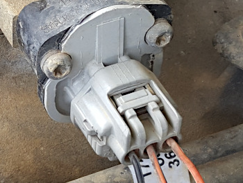 Cómo Probar El Sensor TPS (2000-2003 3.9L V6 Dodge Dakota) Cómo Probar El Sensor TPS (2000-2003 3.9L V6 Dodge Dakota)