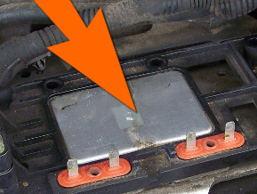 Cómo Probar El Módulo De Encendido (1992-1995 3.2L Isuzu Rodeo y Trooper) Cómo Probar El Módulo De Encendido (1992-1995 3.2L Isuzu Rodeo y Trooper)