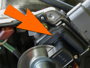 Cómo Probar El Módulo De Encendido (1997-2001 2.4L Nissan Altima) Cómo Probar El Módulo De Encendido (1997-2001 2.4L Nissan Altima)